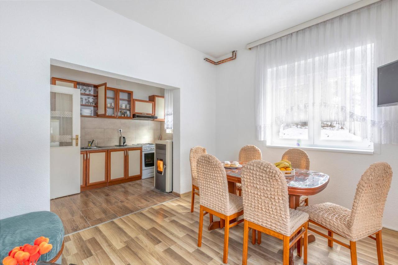 Apartman Vedro Polje Gospic Exterior photo